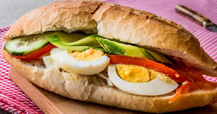 سندوتش بيض مسلوق