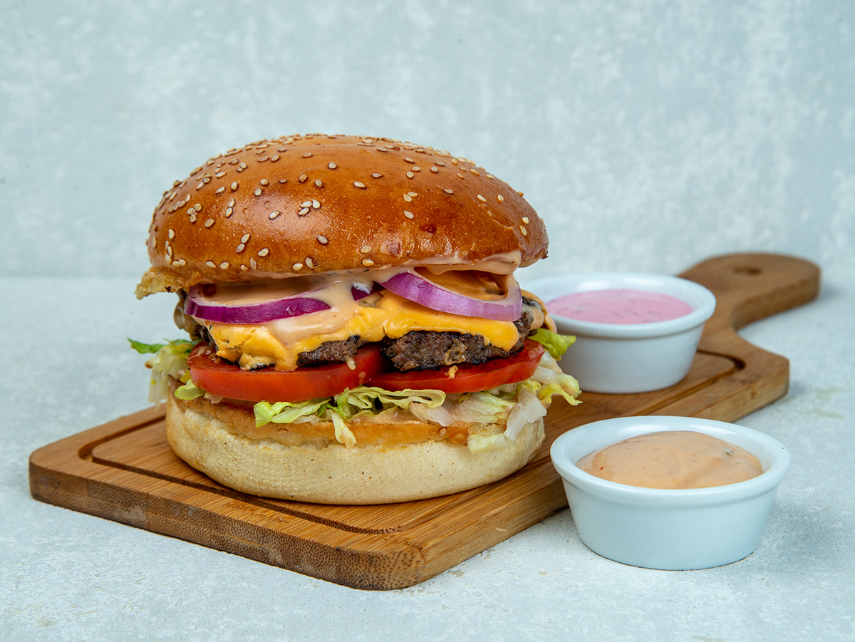 classic beef burger solo