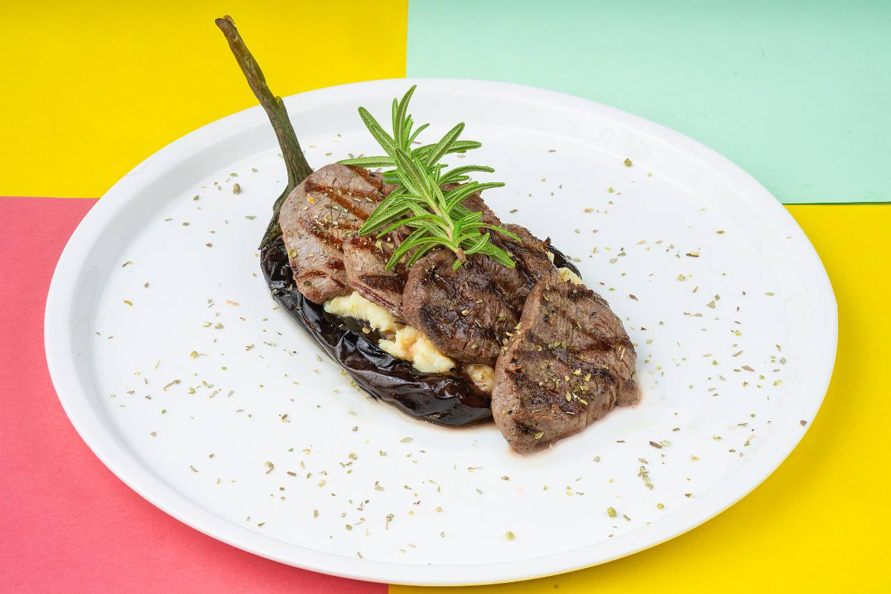 BLACK STEAK