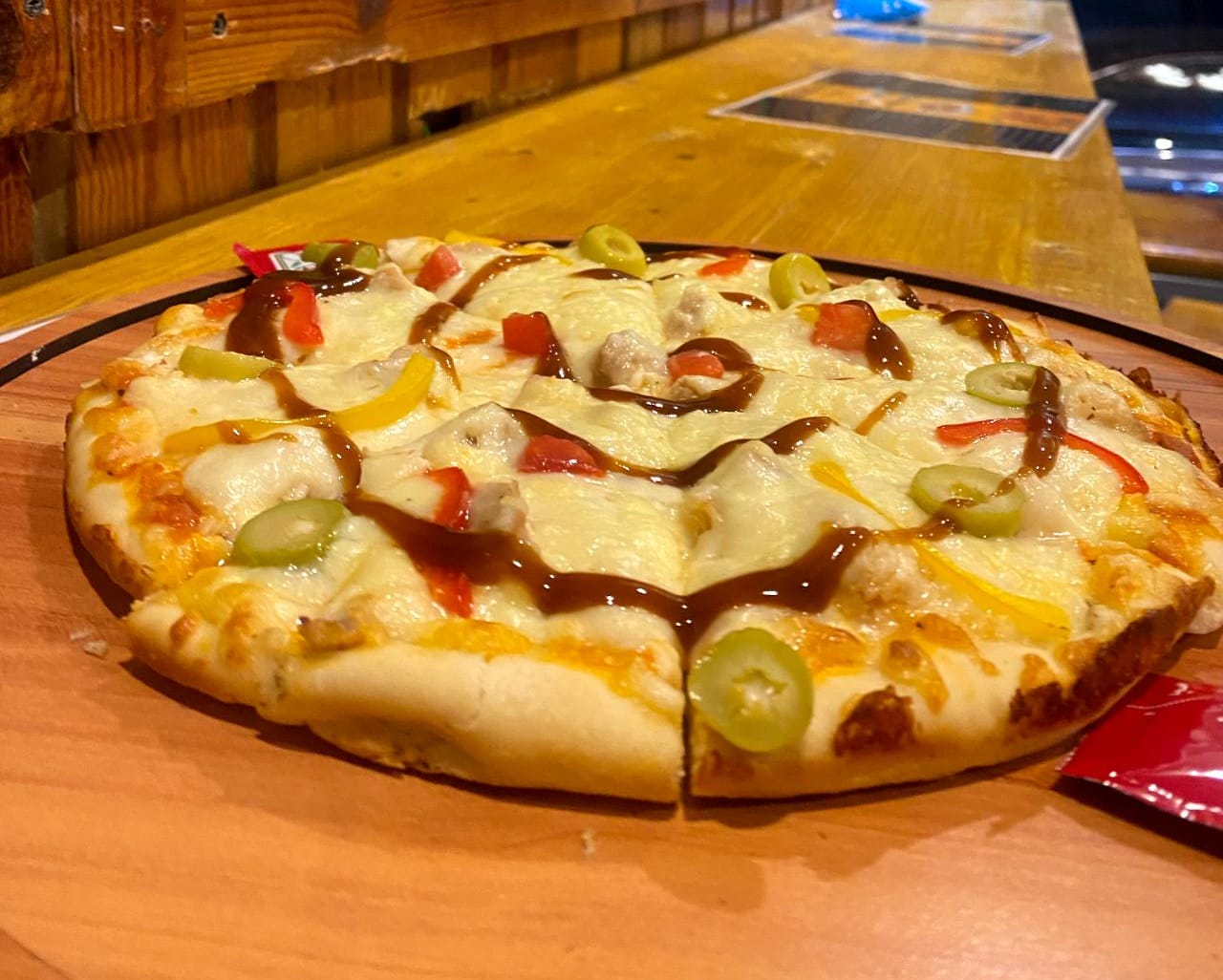 تشيكن BBQ )( بربيكيو- فراخ- موتزاريلا )