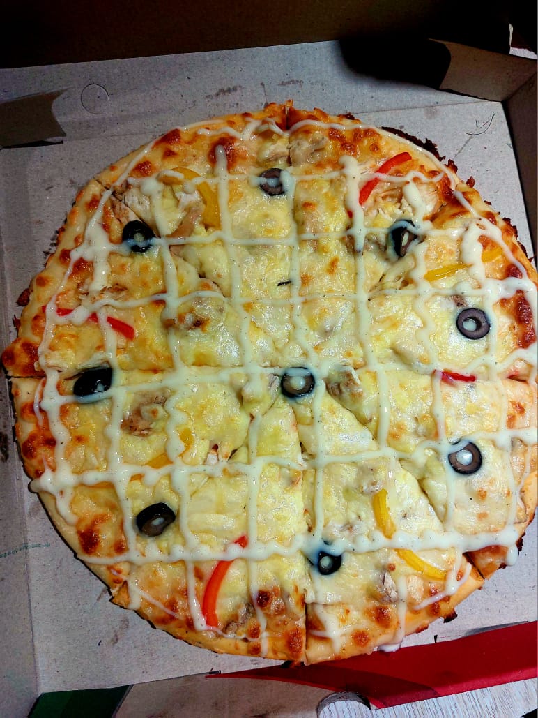 بيتزا تشيكن رانش 