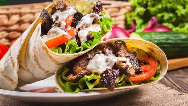 سندوتش شاورما لحمه