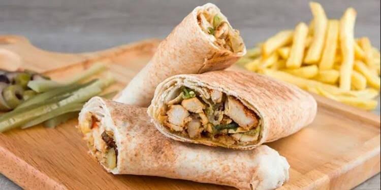 سندوتش شاورما ميكس