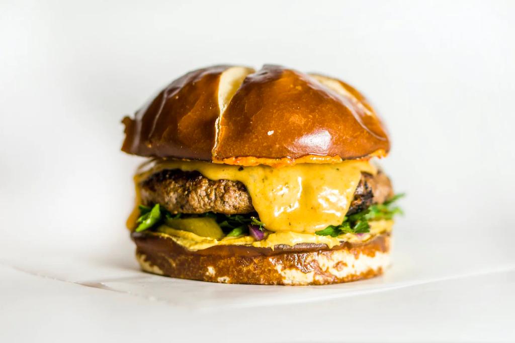برجر لحم الواغيو Wagyu burgers