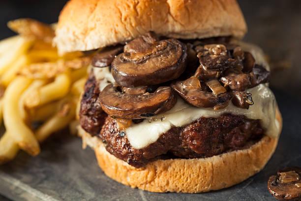 سويس مشروم برجرSwiss Mushroom Burger