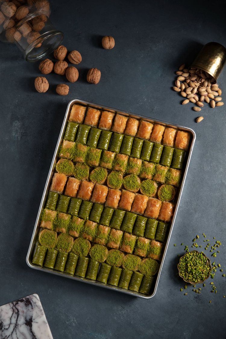 بقلاوة مشكلة حجم كبير