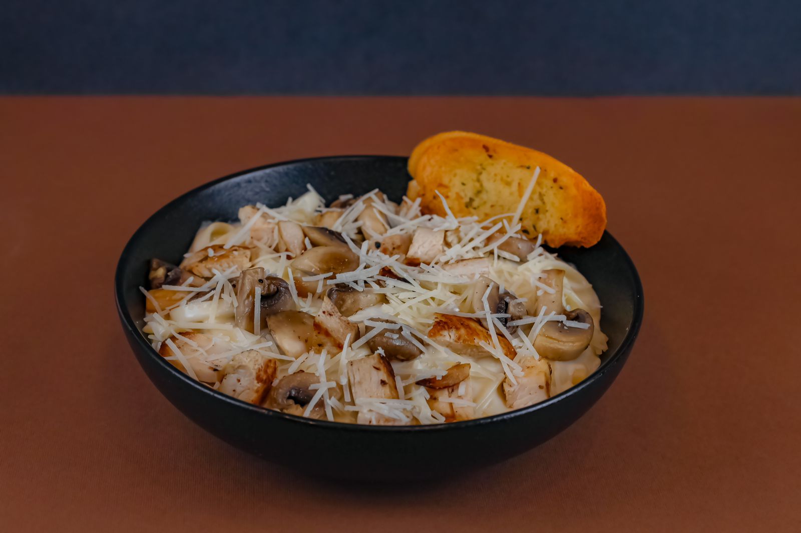 مكرونة الفريدو 