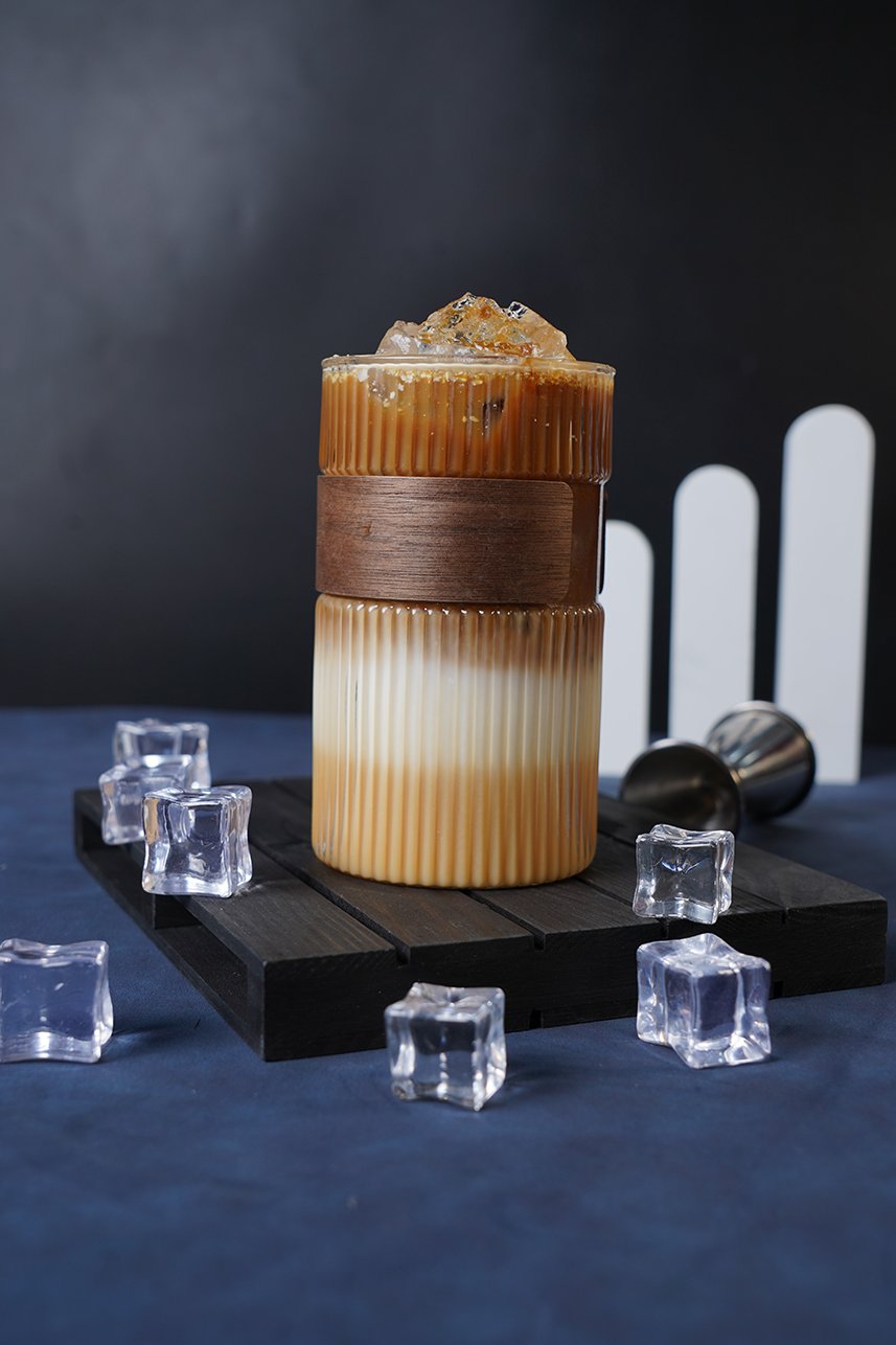 Ice caramel macchiato