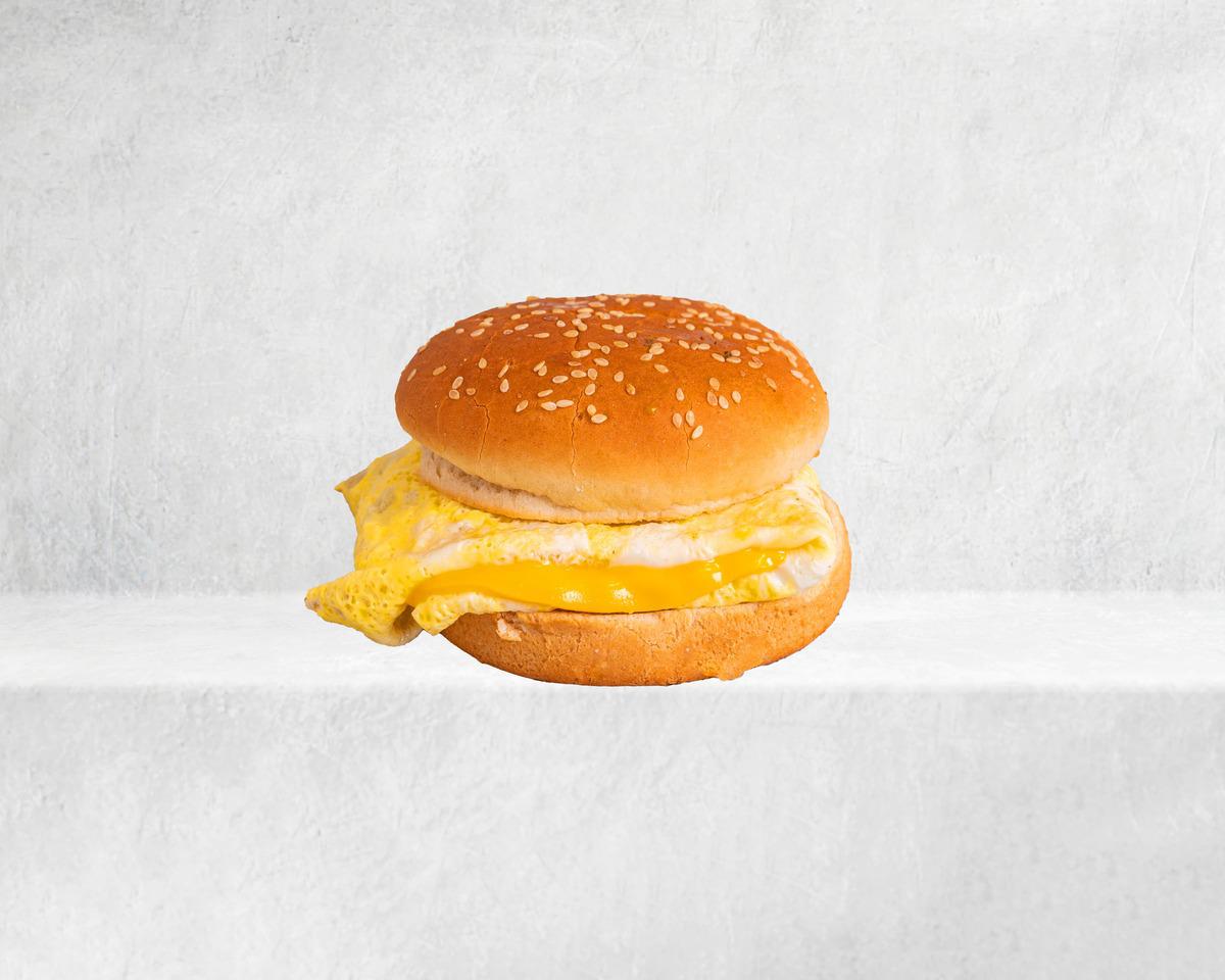 بيض جبن مدور