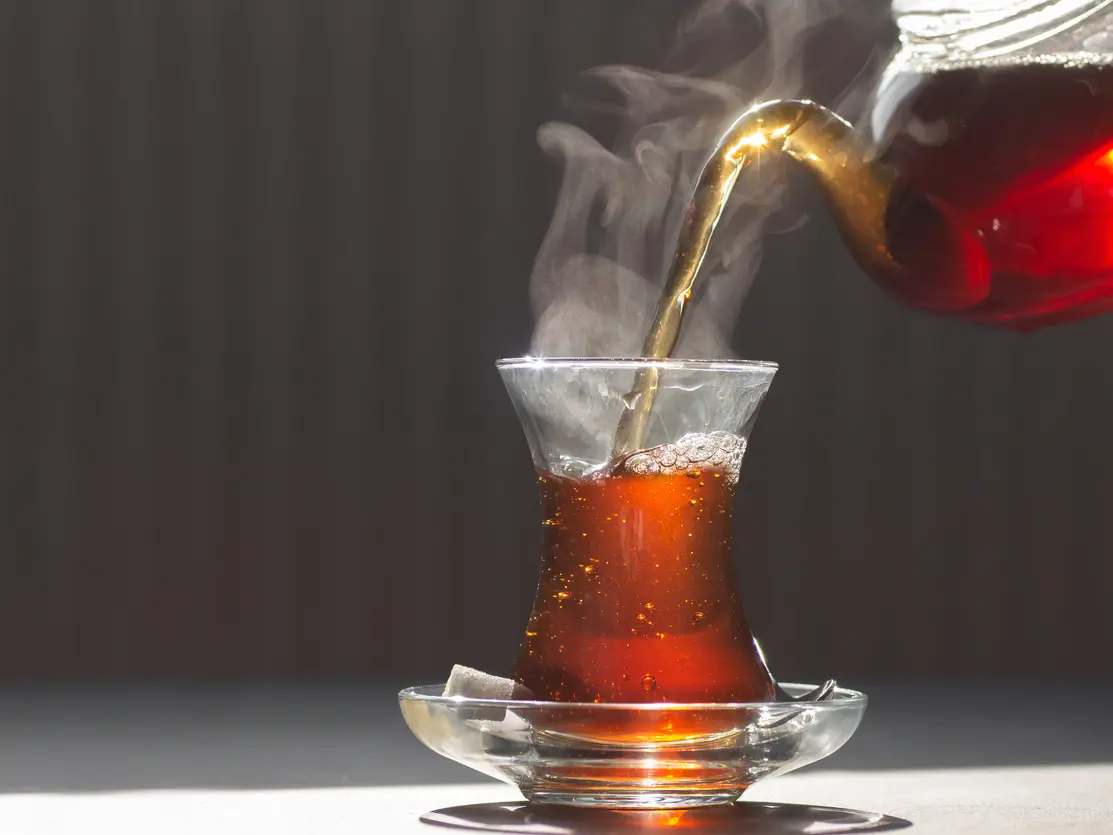 شاي أحمر بالنعناع