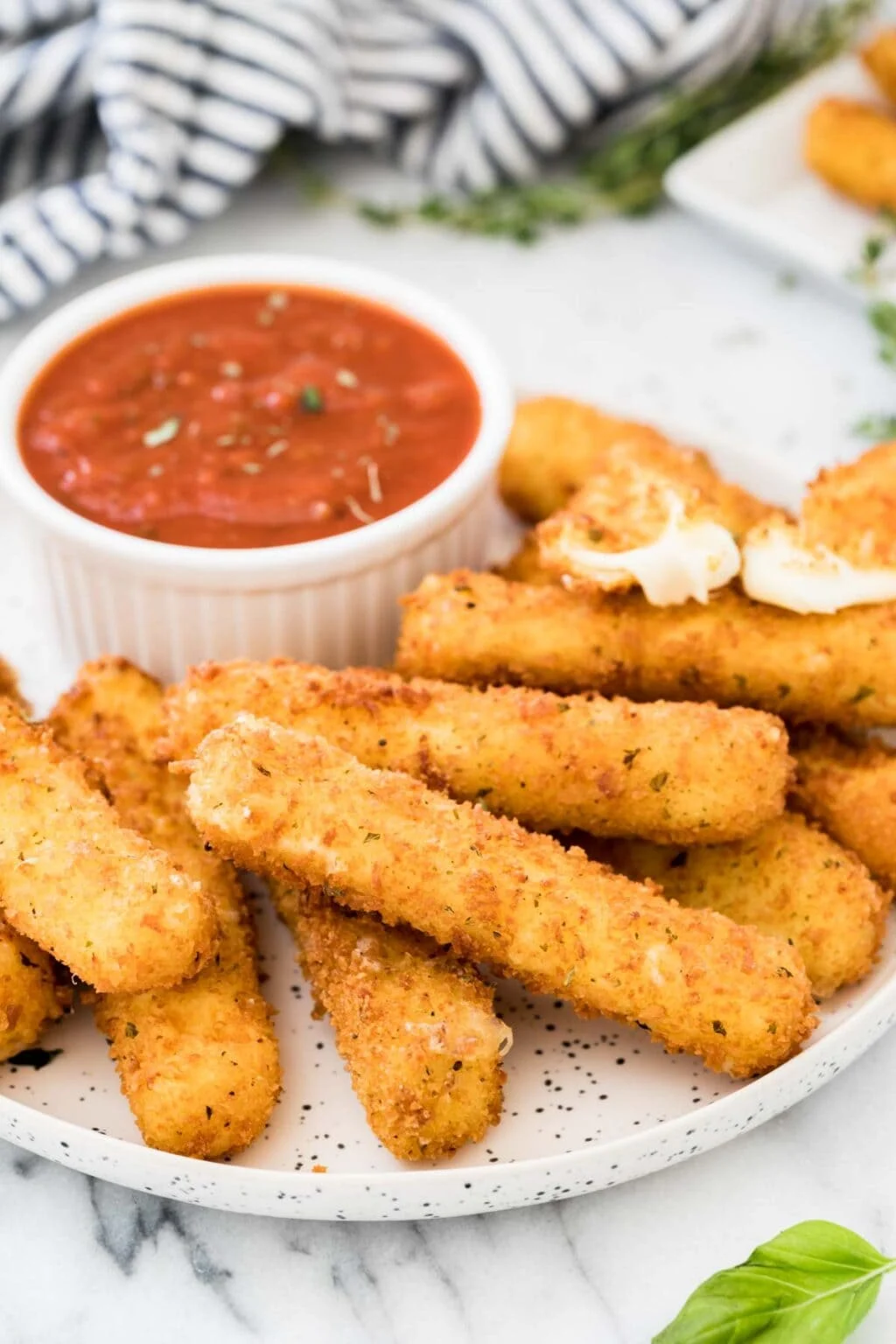 Mozzarella Sticks 5 Pc