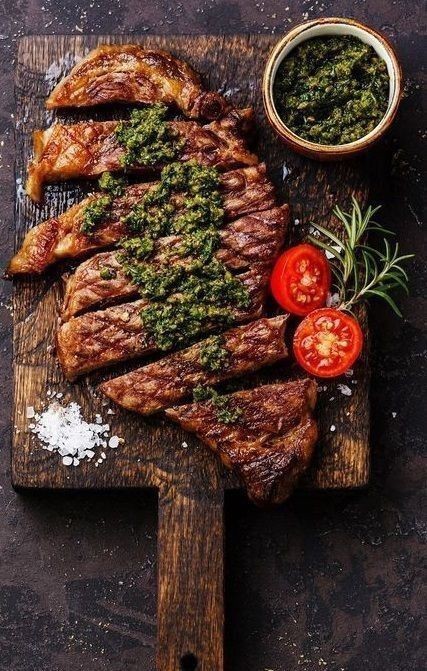 FILET MIGNON IN MUSHROOM SAUCE 