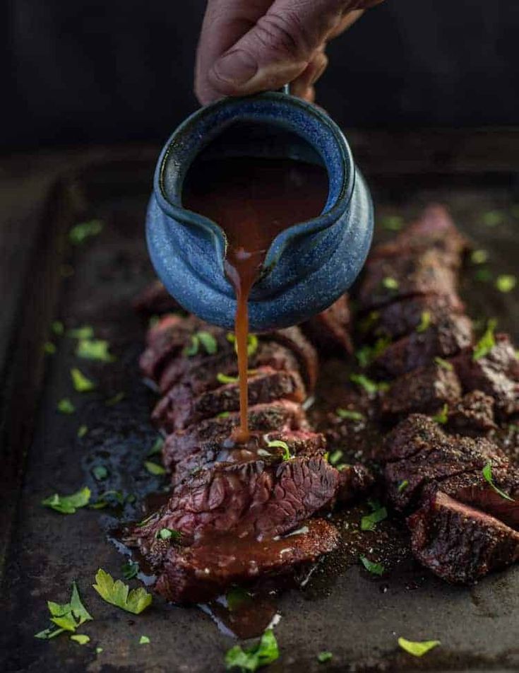 HANGER STEAK WITH RED WINE SAUCE 