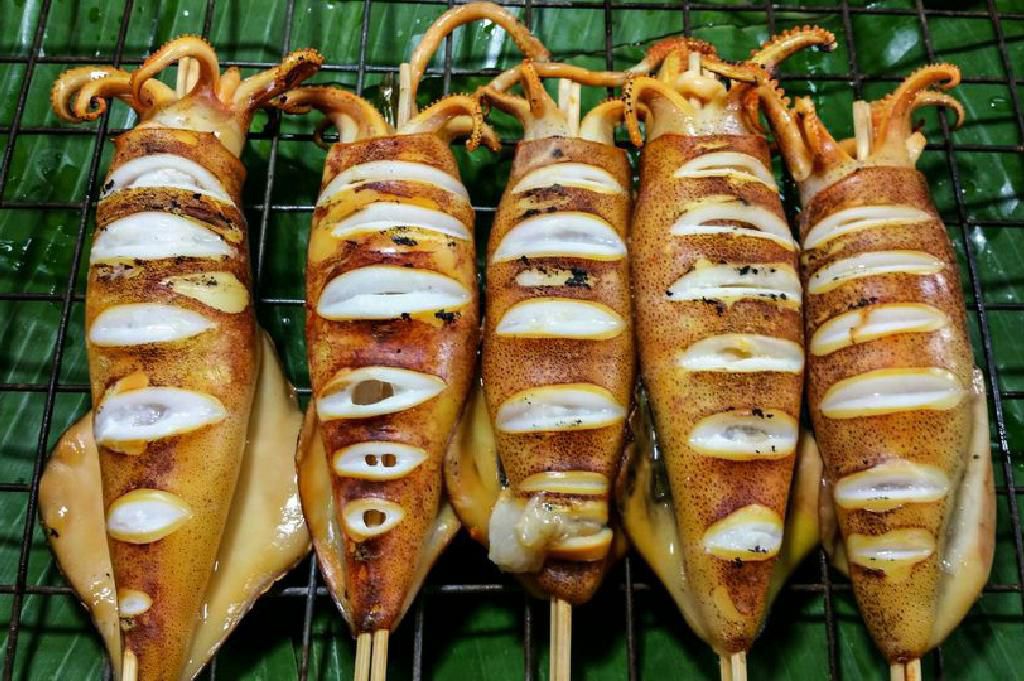 سمك الحبار المشوي