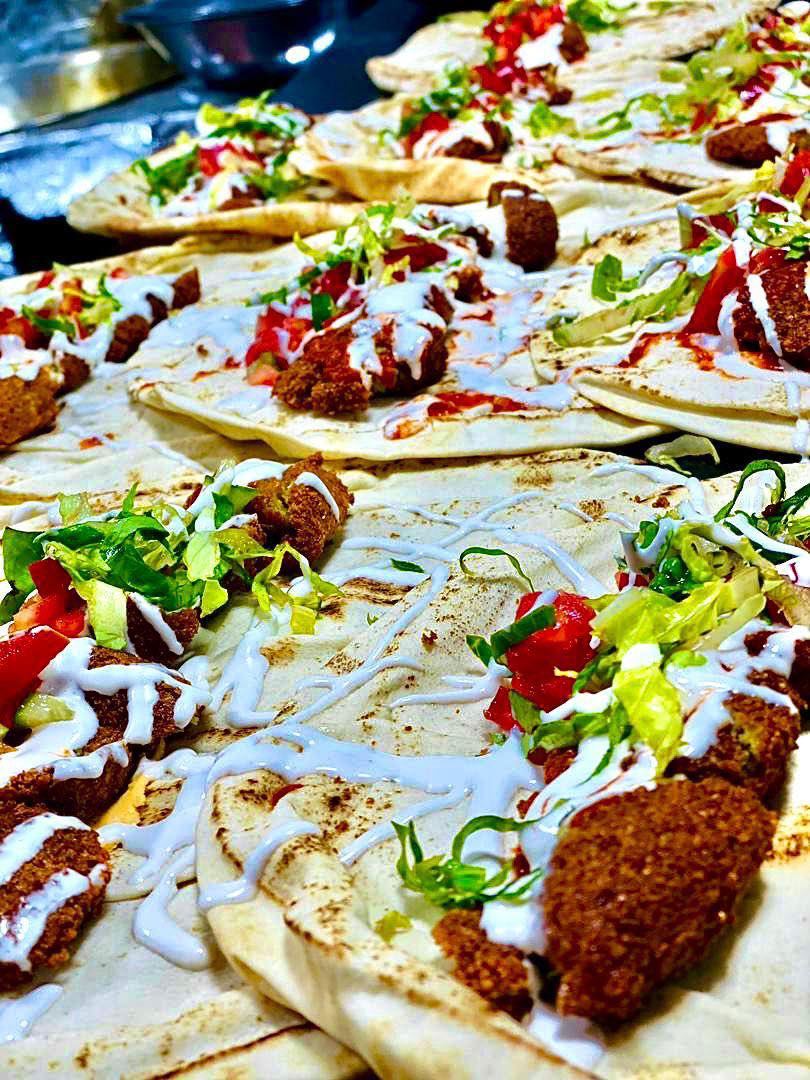 سندوتش فلافل عادي فطيرة