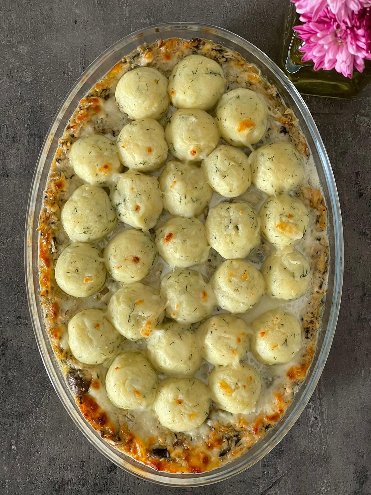 كرات البطاط مع الدجاج بالكريمة
