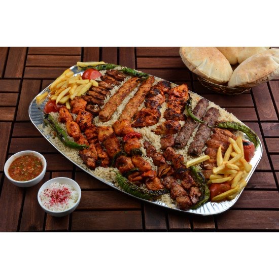 نص كيلو مشكل مش