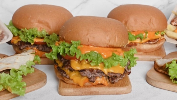 برجر دبل لحم فاخر