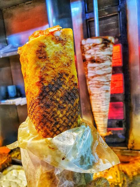 صندويشة شاورما دبل