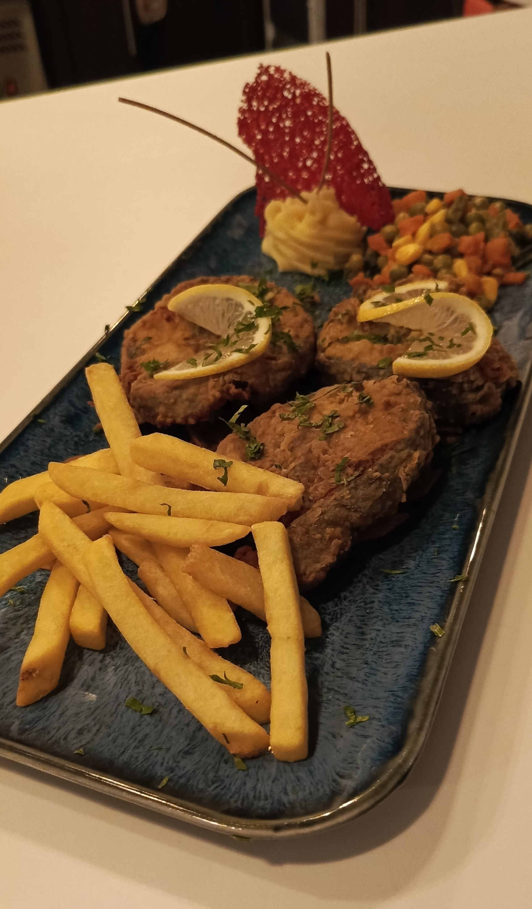 كنعد مقلي / Fried kingfish