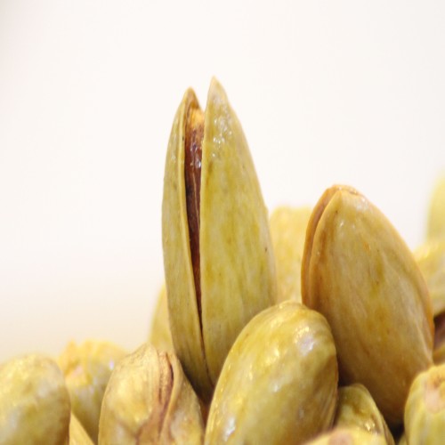 فستق حامض