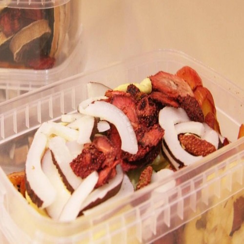 فواكه مجففة