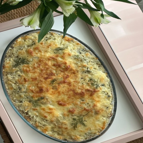طبقات العيش مع الدجاج وكريمه الجبن