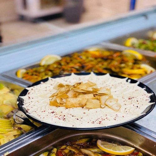 حمص بالطحينة