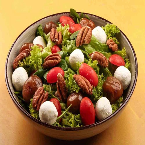 Goat cheese salad