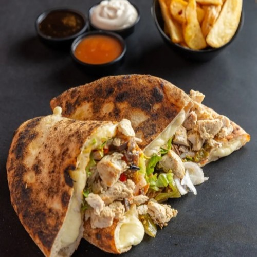 Makloub Poulet Pané bords farcis Mozza