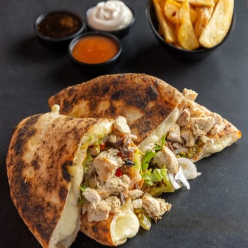 Makloub Poulet Pané bords farcis Mozza
