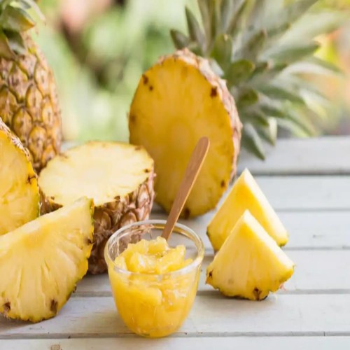 قطع أناناس طازج