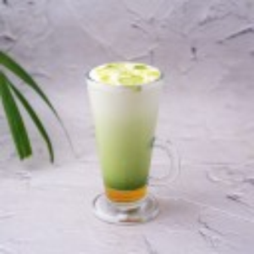 ماتشا بندق لاتيه