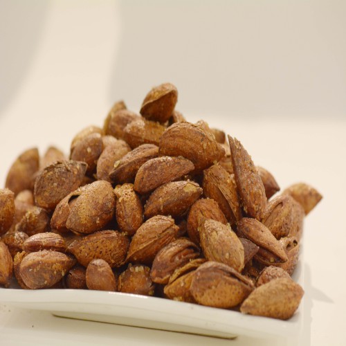 لوز بقشرة ( حامض مالح )