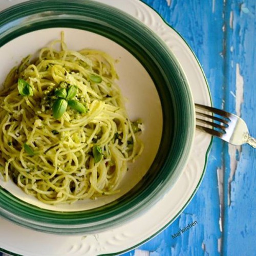 اندومي بيستو